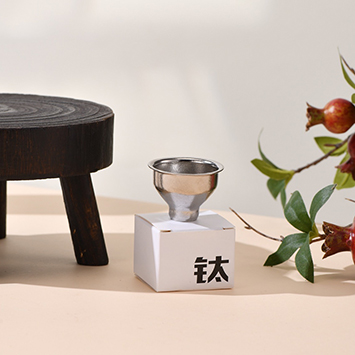 Pure titanium wine set